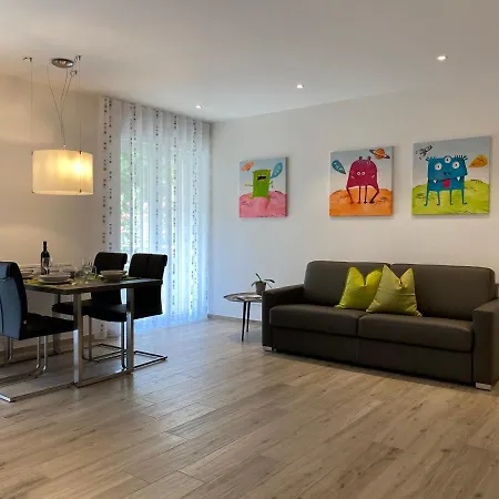 Apartmán Neu, Zentral, Sonnig, Garage Inklusive Merano