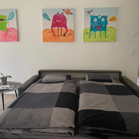 Apartment Neu, Zentral, Sonnig, Garage Inklusive