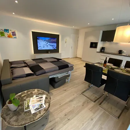 Neu, Zentral, Sonnig, Garage Inklusive * Merano