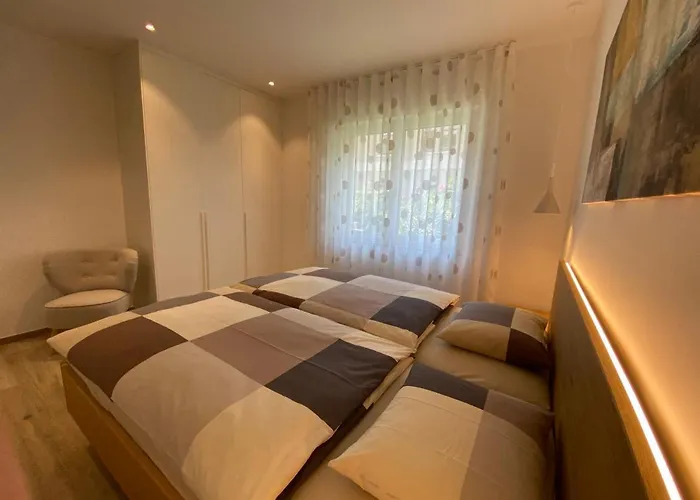 Neu, Zentral, Sonnig, Garage Inklusive Appartement