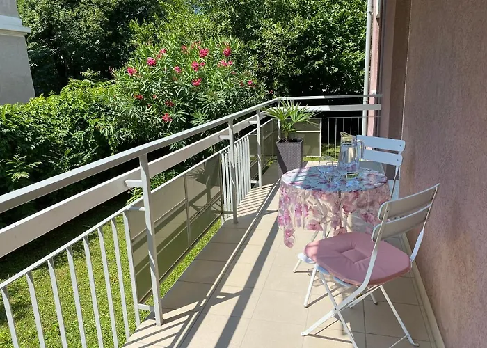 Apartment Neu, Zentral, Sonnig, Garage Inklusive Meran