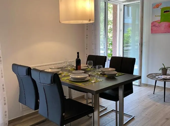 Appartement Neu, Zentral, Sonnig, Garage Inklusive